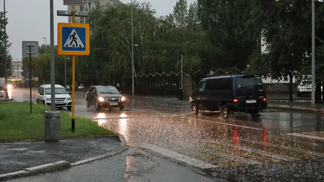 Дожди, грозы, град и жара: какой будет погода в Казахстане 2 июля