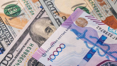 30 шілдедегі валюта бағамы: доллар, еуро және рубль қаншадан сатылып жатыр