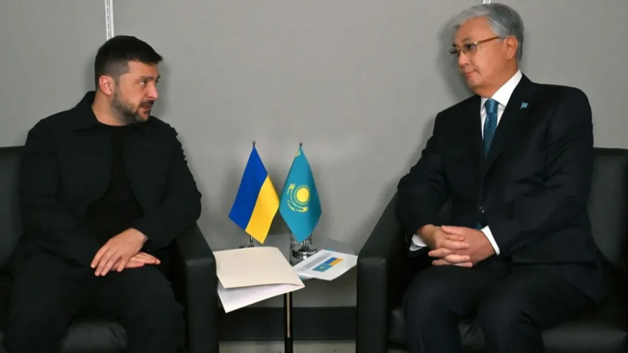 Токаев поздравил Зеленского с Днём независимости Украины