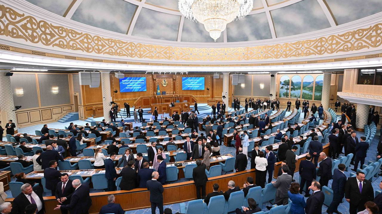 Бүгін Қазақстан Құрылтайының алғашқы сессиясы өтеді