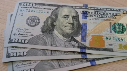 Сколько стоит доллар сегодня: курс валюты в обменниках на 19 августа