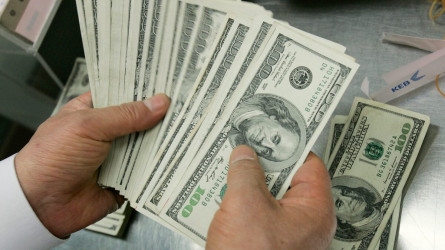 Бүгін доллар қанша теңгеге көтеріледі