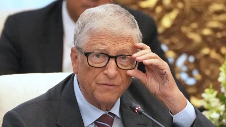 Билл Гейтс жасанды интеллектіге қатысты дабыл қақты