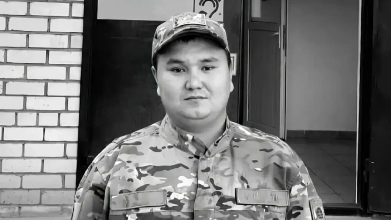 БҚО-да өрт сөндіруші анасының жерленген күні қызмет үстінде қаза тапты