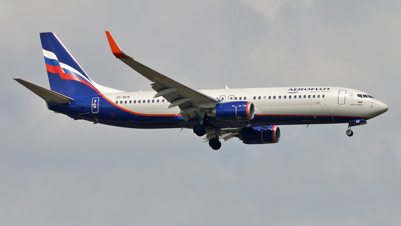 В Иране Boeing 737 экстренно вернулся в аэропорт после повреждения шасси