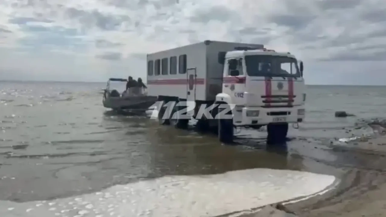 Неделя поисков и 63 погружения: на озере Зайсан нашли тела двух рыбаков