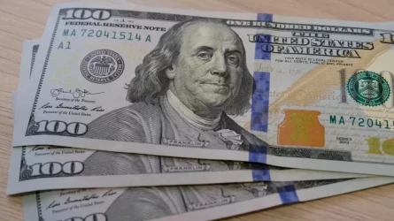 Сколько стоят доллар, евро и рубль в Казахстане 3 сентября?