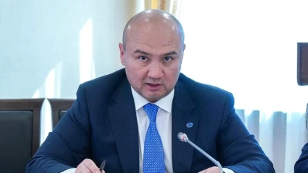 Бектенов «ҚазАвтоЖол» басшысына жол сапасына қатысты қатаң ескерту жасады